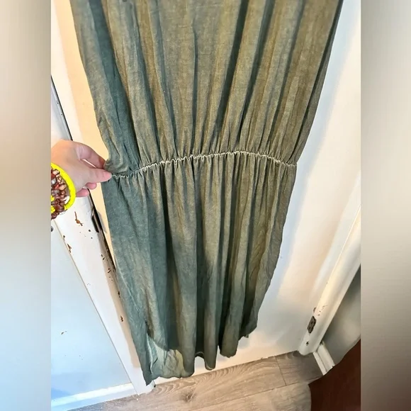 🍁La Meil - green high low dress with distressing look colouring. - Picture 2 of 8